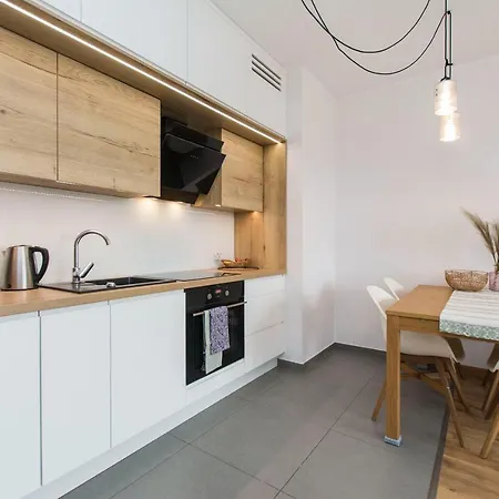 Center - Lakowa I Kamienna Grobla By Apartmore