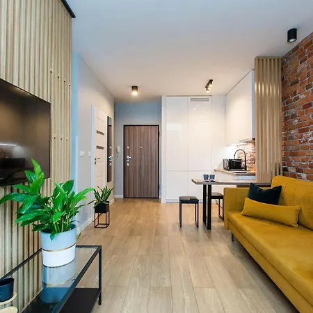 Center - Lakowa By Apartmore *
