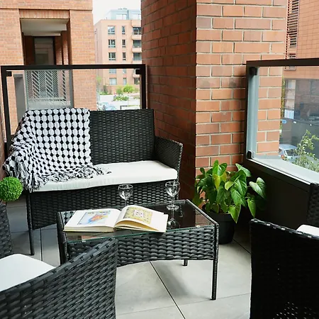 Center - Lakowa By Apartmore *