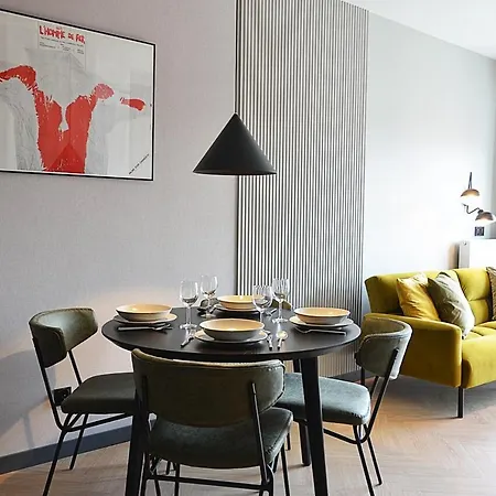 Center - Lakowa By Apartmore *