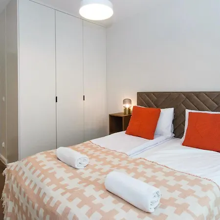 Center - Lakowa By Apartmore *